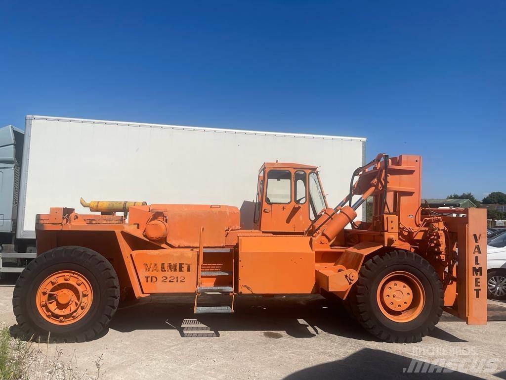 Valmet TD2212 Dieselové vozíky