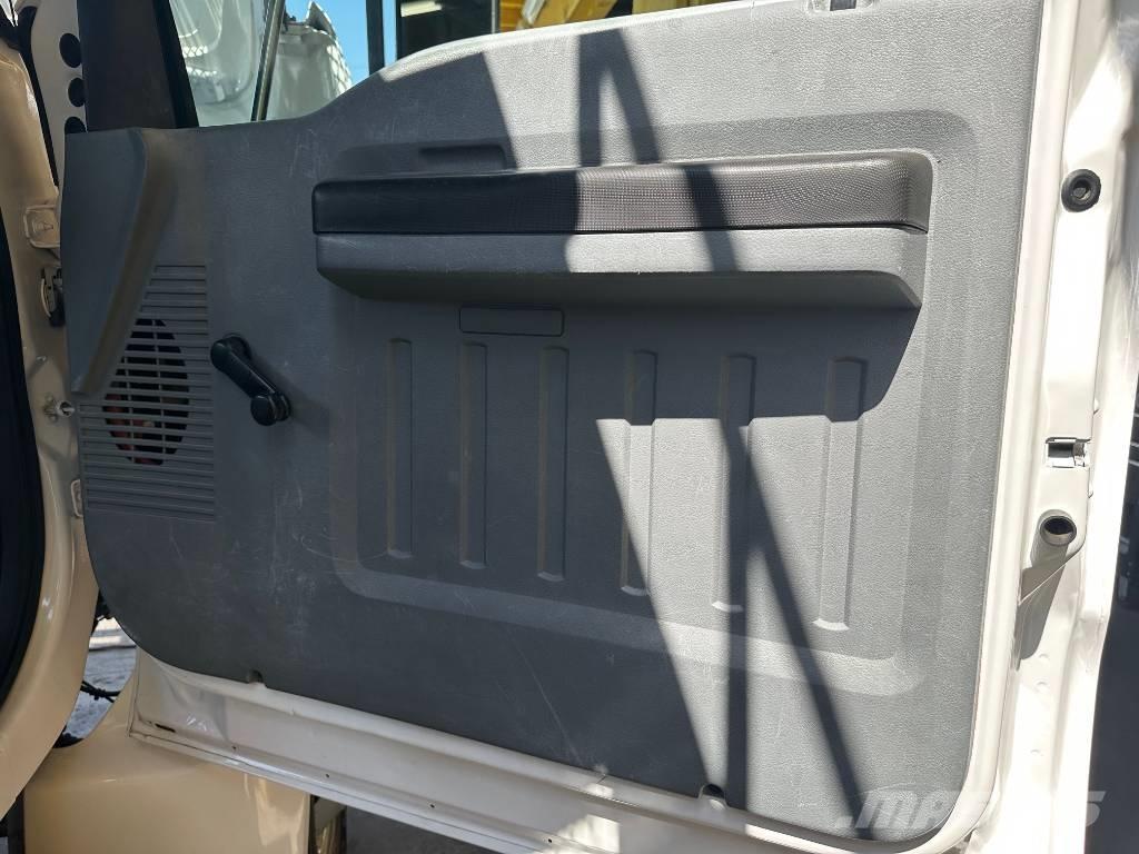 Ford F 750 SD Ďalšie poľnohospodárske stroje