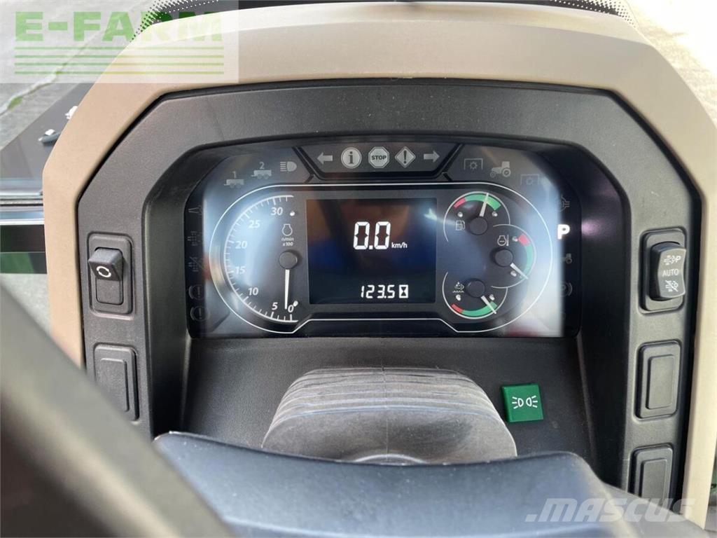 John Deere 5100m Traktory