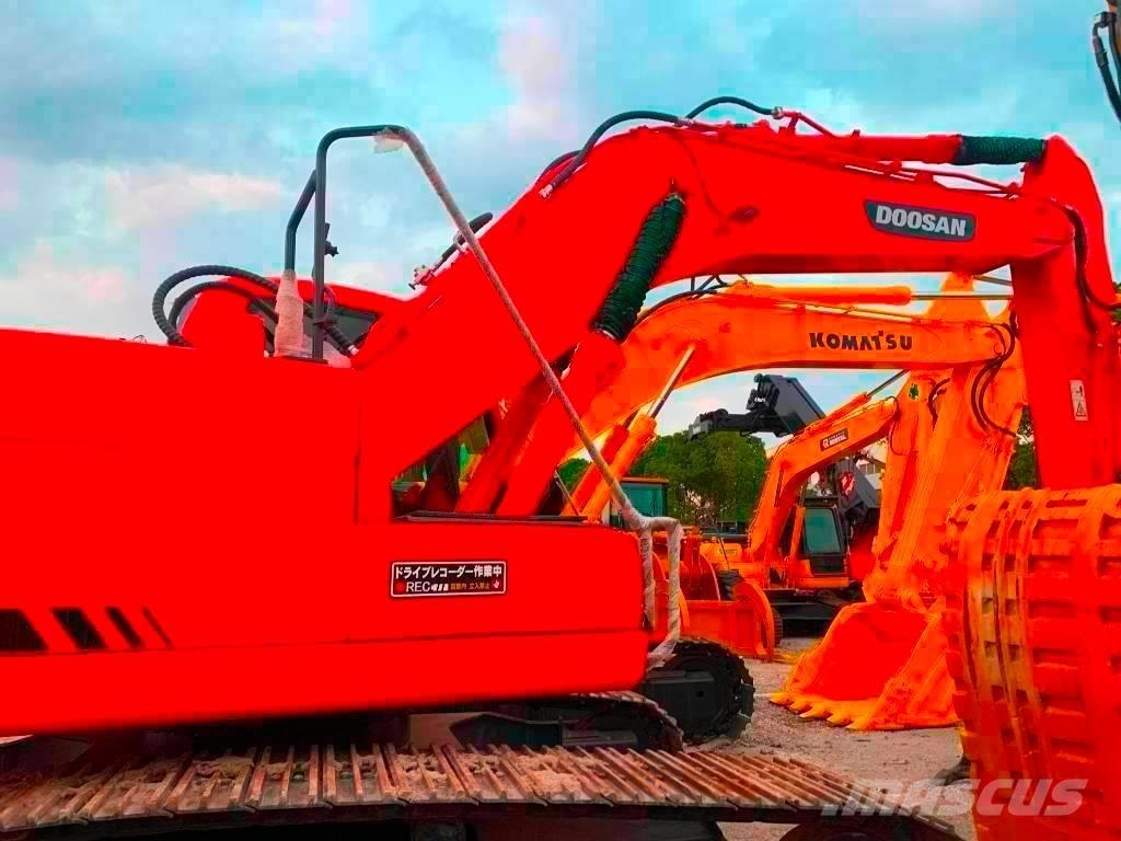 Doosan DX 225 LC Pásové rýpadlá