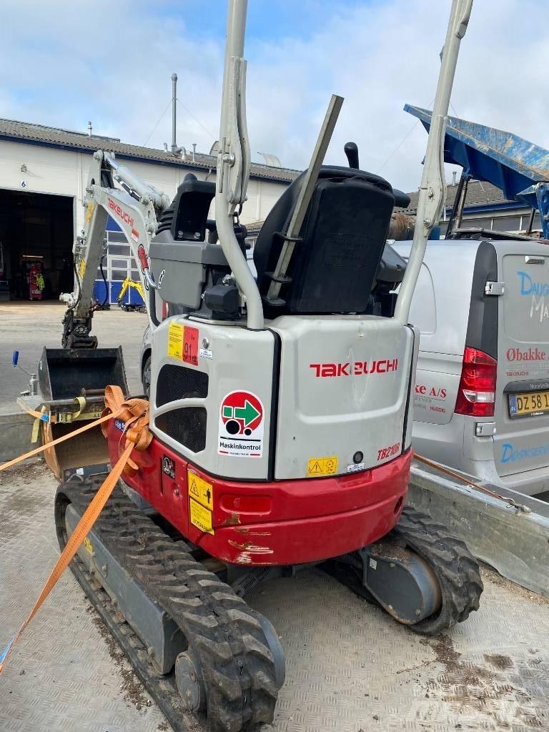 Takeuchi TB 210 Mini rýpadlá < 7t