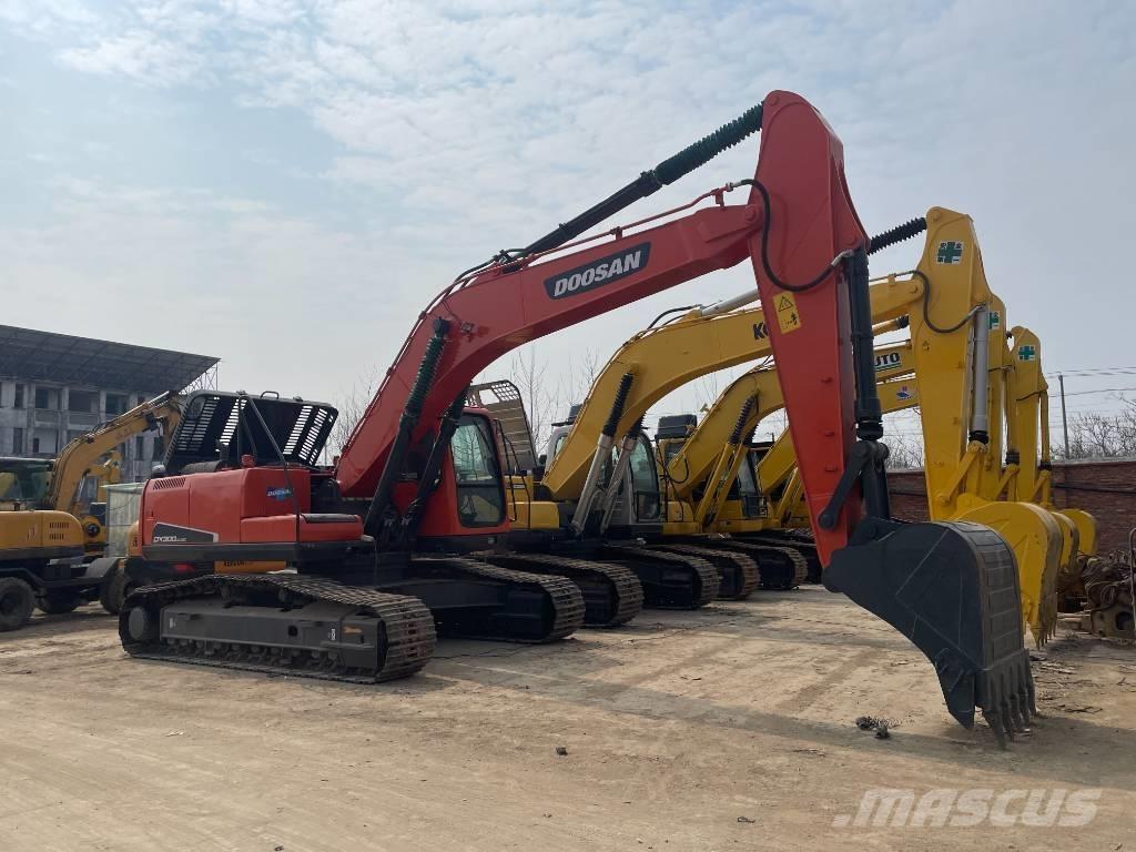 Doosan DX 300 Pásové rýpadlá