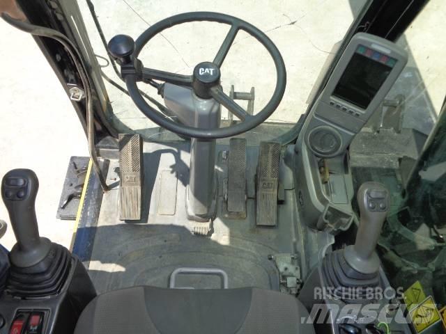 CAT M 318 D Kolesové rýpadlá