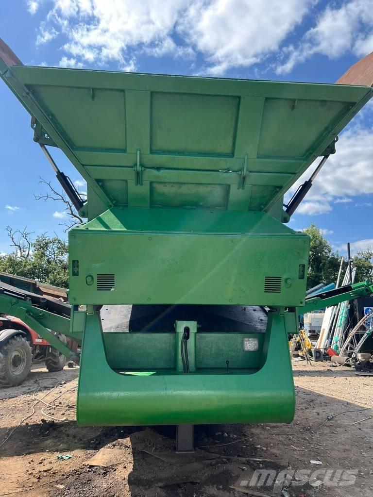 McCloskey R155 Mobilné triediče