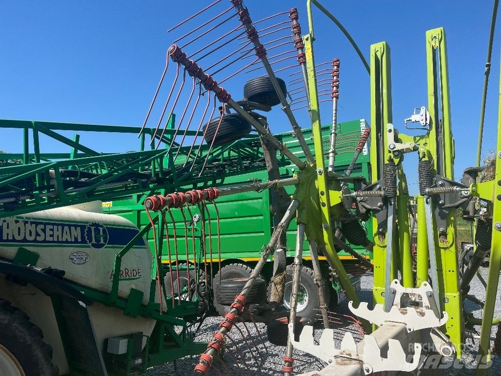 CLAAS Liner 2800 Obracače a zhrabovače sena