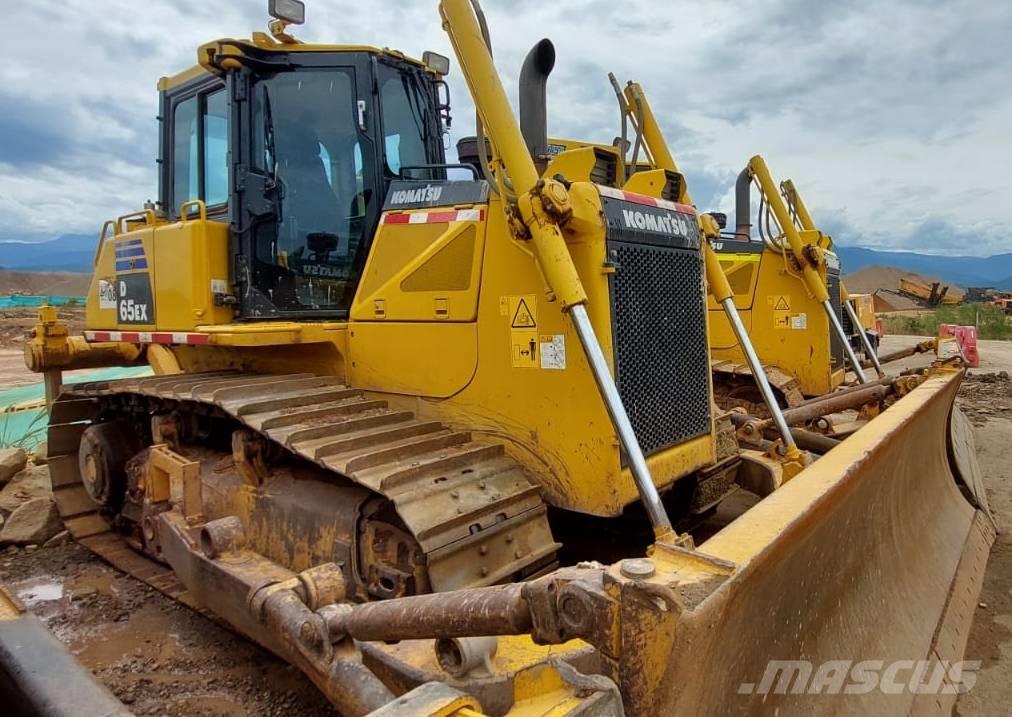Komatsu D 65 EX-16 Pásové dozéry