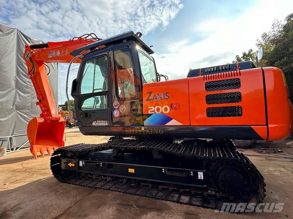 Hitachi EX 200 Pásové rýpadlá