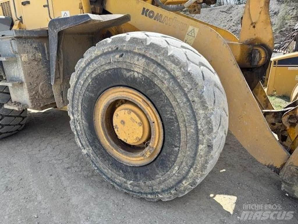 Komatsu WA 470-3H Kolesové nakladače
