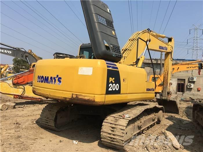 Komatsu PC 200-8 Pásové rýpadlá
