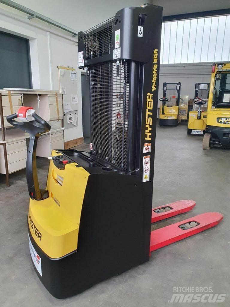 Hyster S 1.4 Ručne vedené vysokozdvižné vozíky