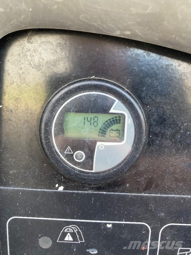 Genie GR 20 J Vertikálne stĺpové výťahy