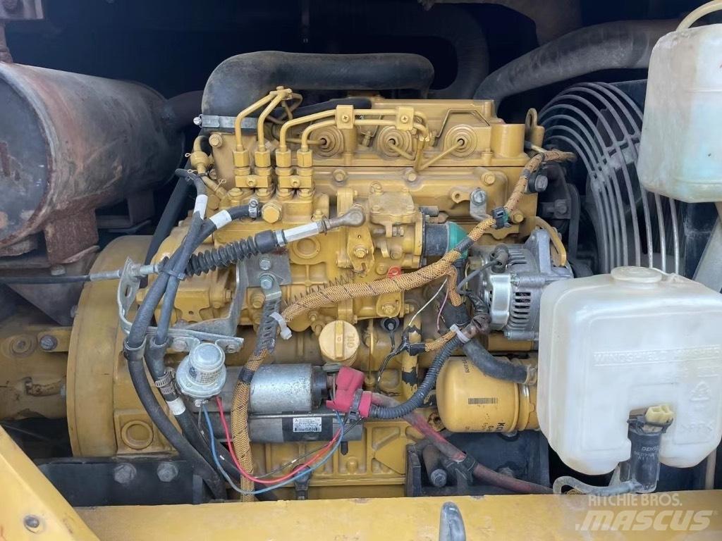 CAT 307 E2 Pásové rýpadlá