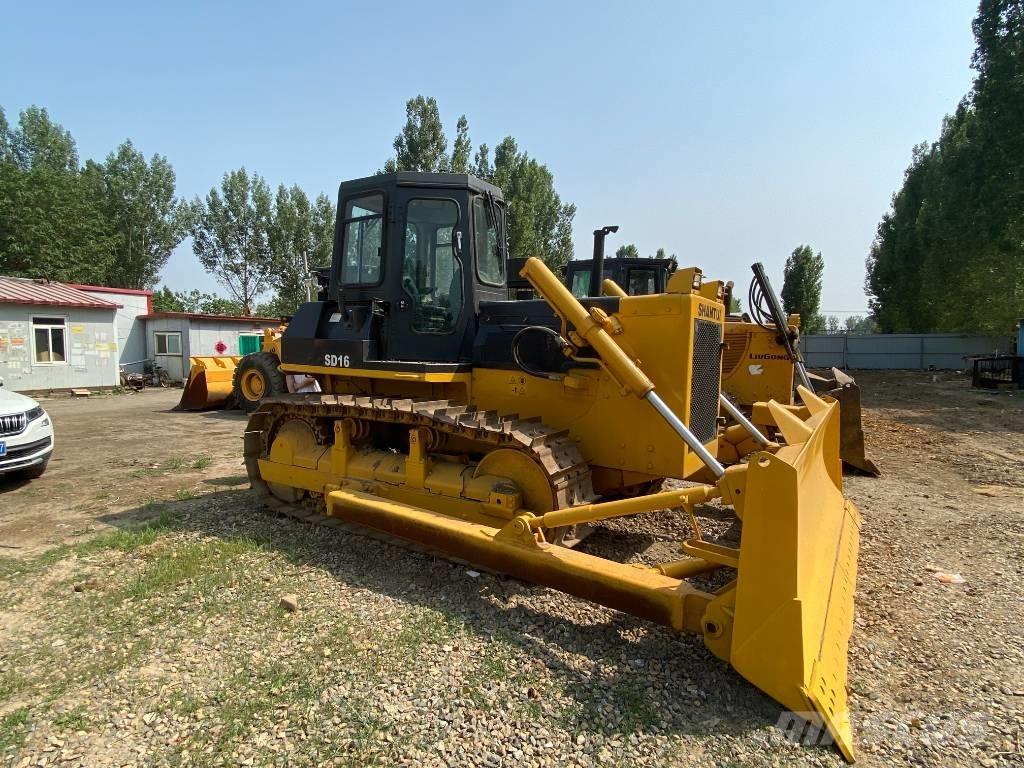 Shantui SD 16 Pásové dozéry