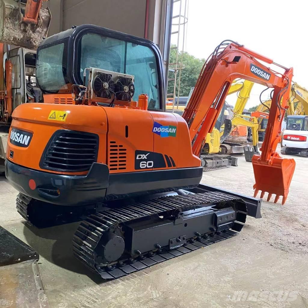 Doosan DX 60-9 C Pásové rýpadlá
