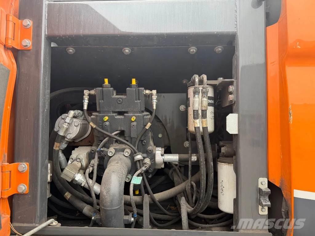 Doosan DX170W-5 Kolesové rýpadlá
