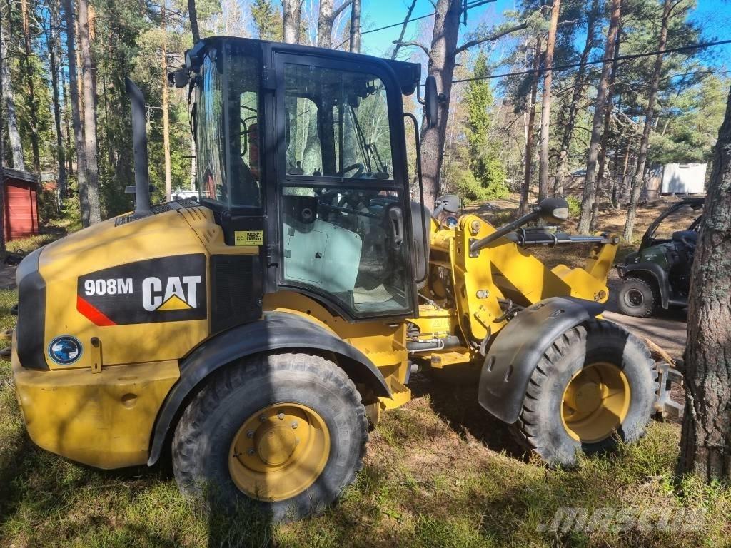 CAT 908 M - 2015 Kolesové nakladače