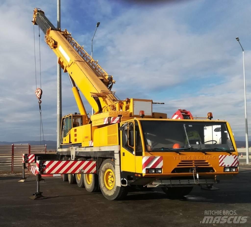 Demag AC 120 Univerzálne terénne žeriavy