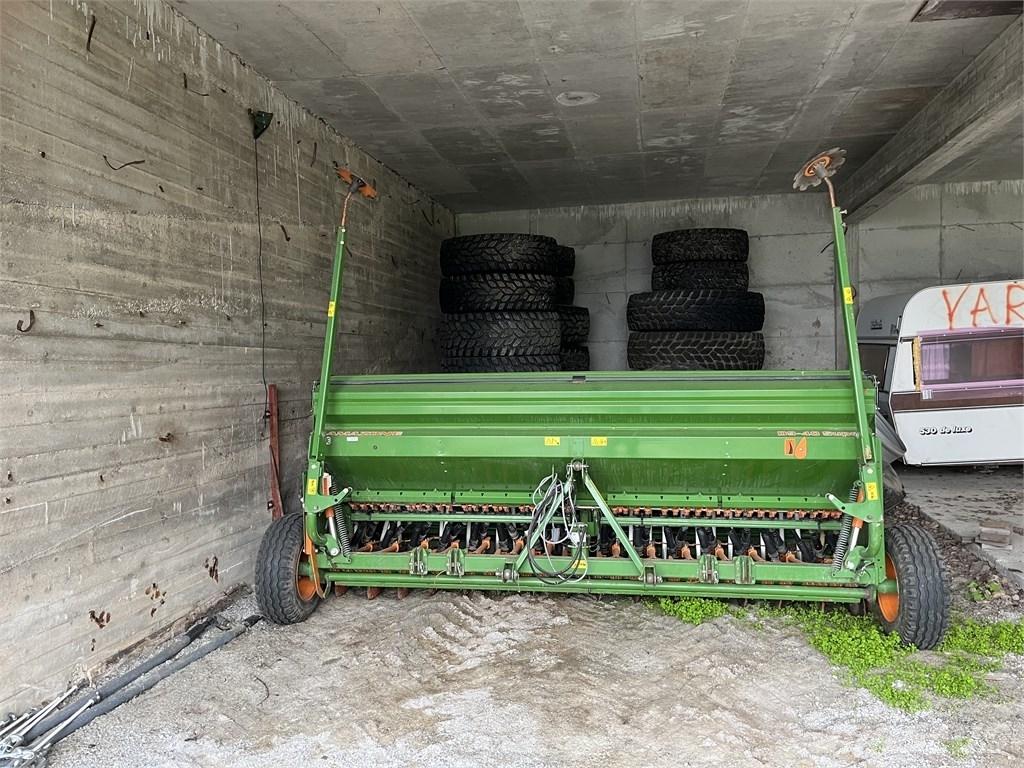 Amazone D9-40 Super Mechanické sejačky