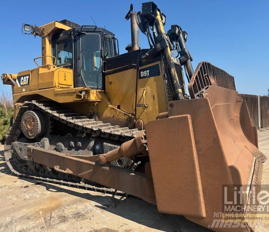 CAT D 9 T Pásové dozéry