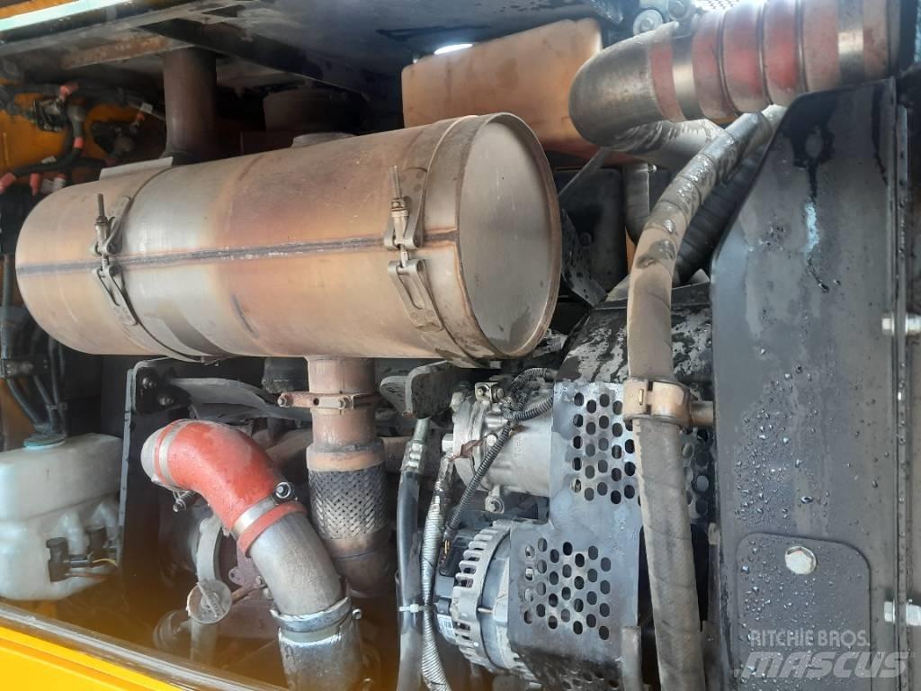 JCB 414 Kolesové nakladače