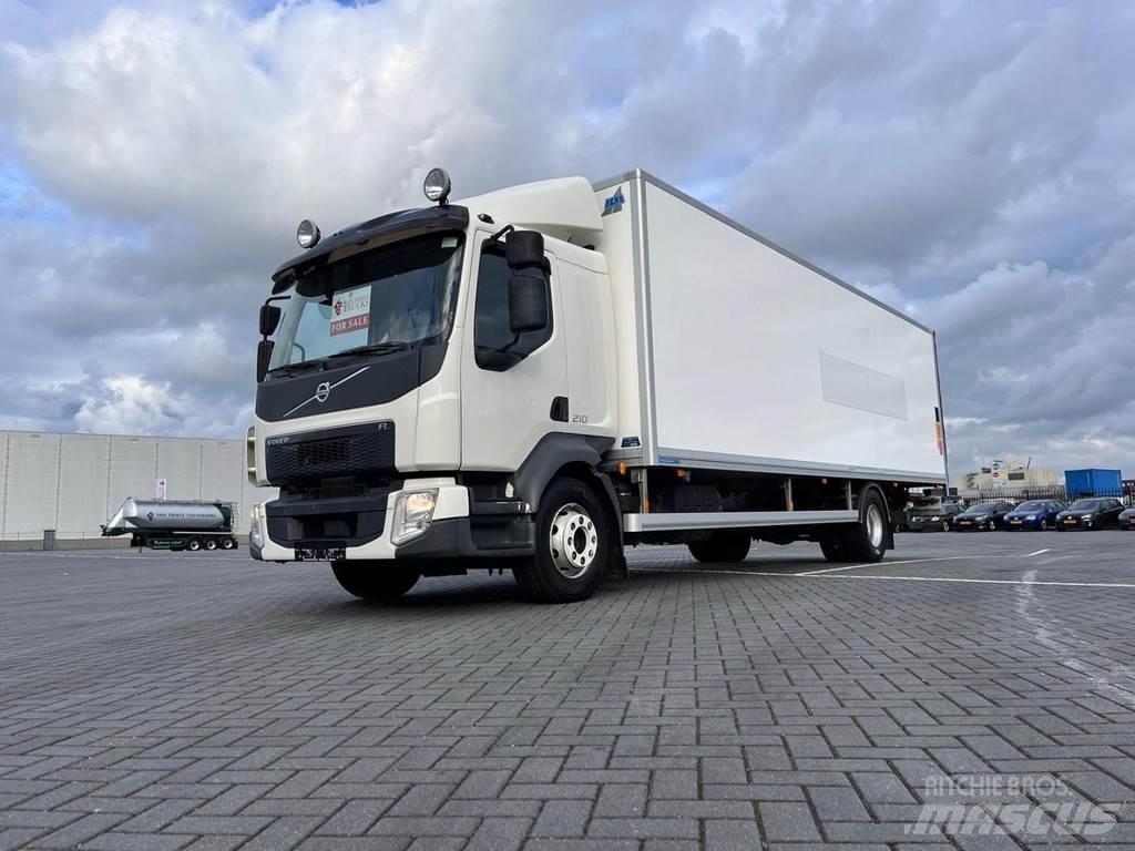 Volvo FL210 Skriňová nadstavba