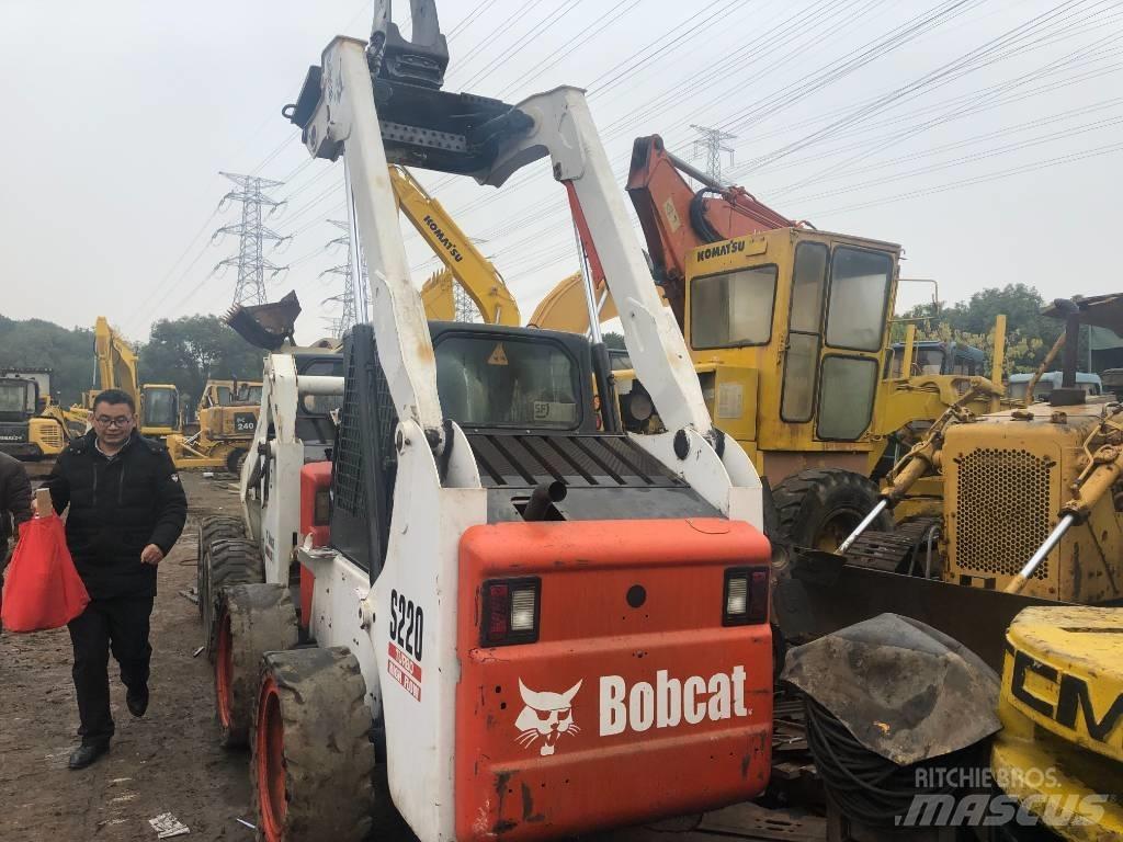 Bobcat S 220 Šmykom riadené nakladače