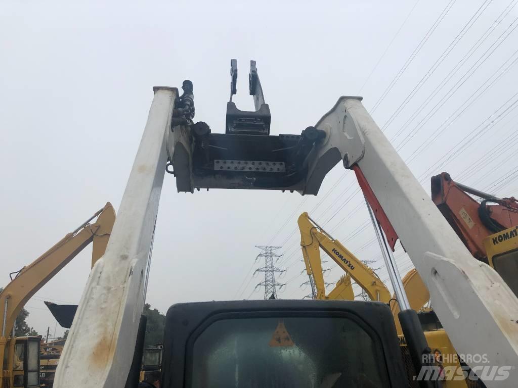Bobcat S 220 Šmykom riadené nakladače