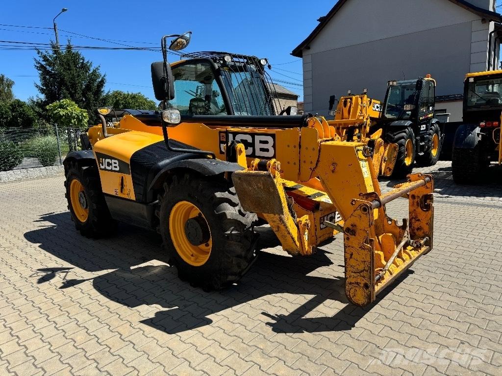 JCB 535-125 Hiviz Teleskopické manipulátory
