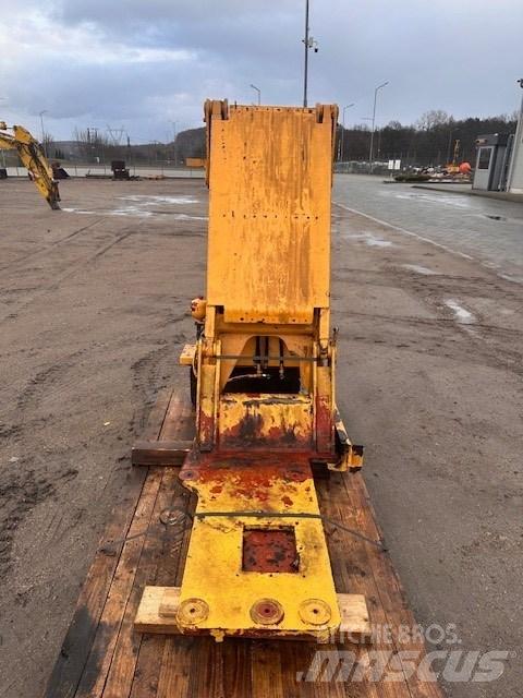 Liebherr LIFT CAB Kabíny a interiér