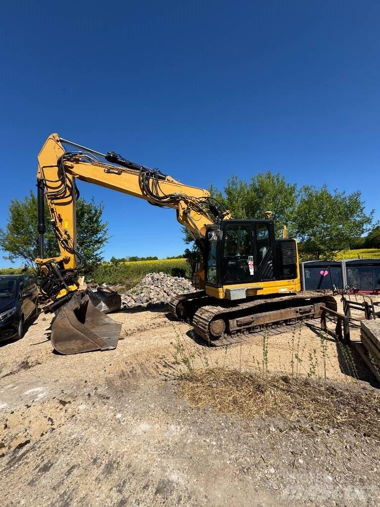 CAT 325 FL CR Pásové rýpadlá