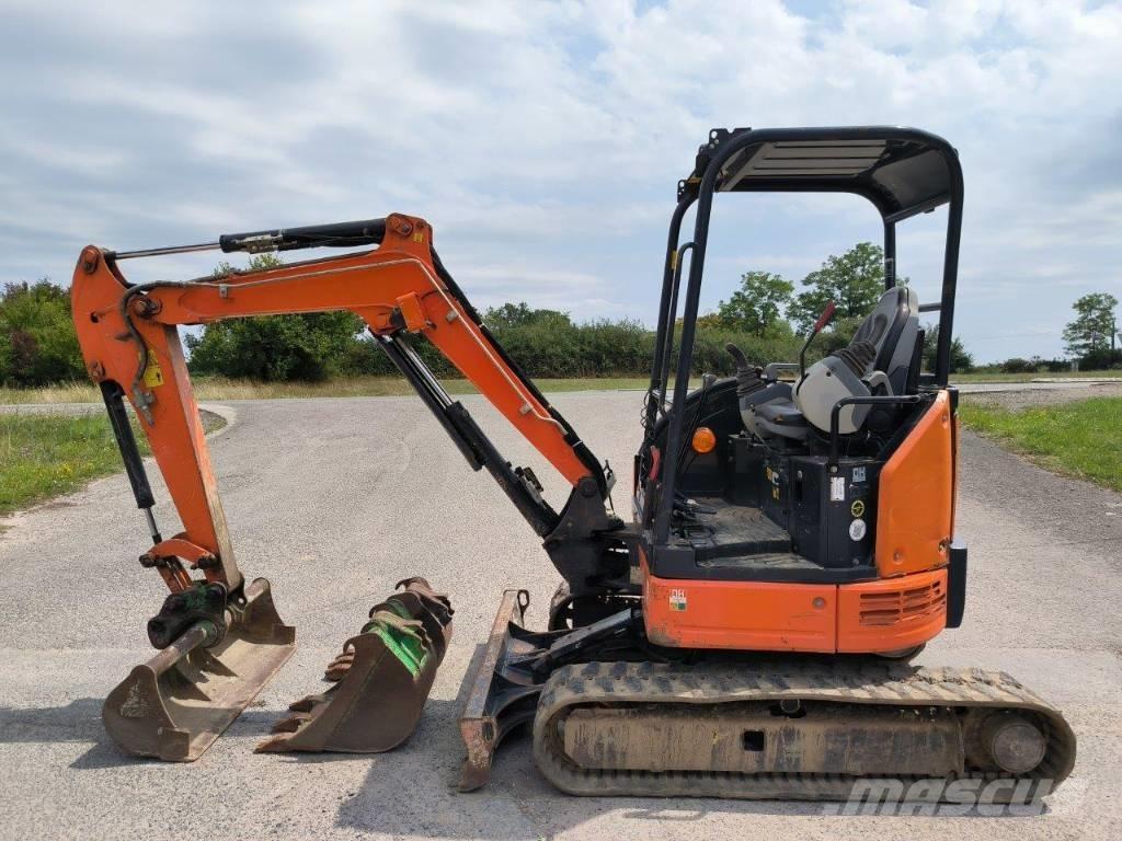 Hitachi ZX 26 U-5A Mini rýpadlá < 7t