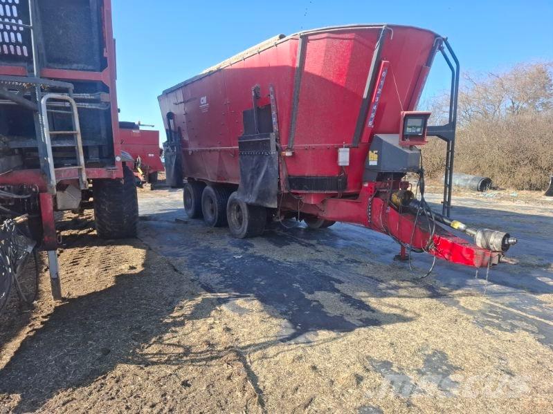 JF FEEDER VM 38 Kŕmidlá, kŕmne žľaby