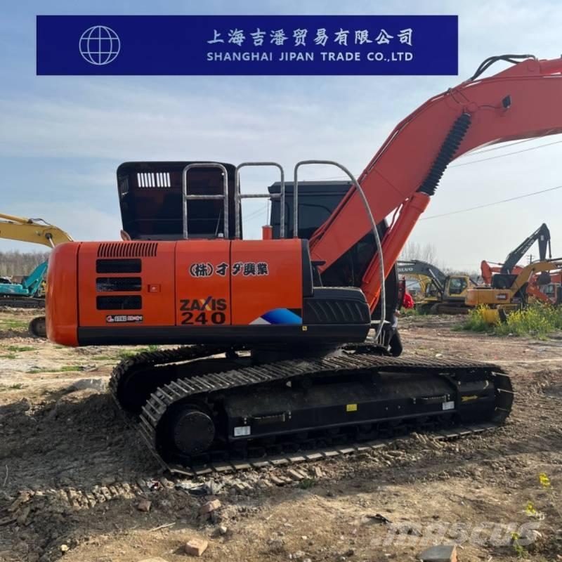 Hitachi ZX 240 Pásové rýpadlá
