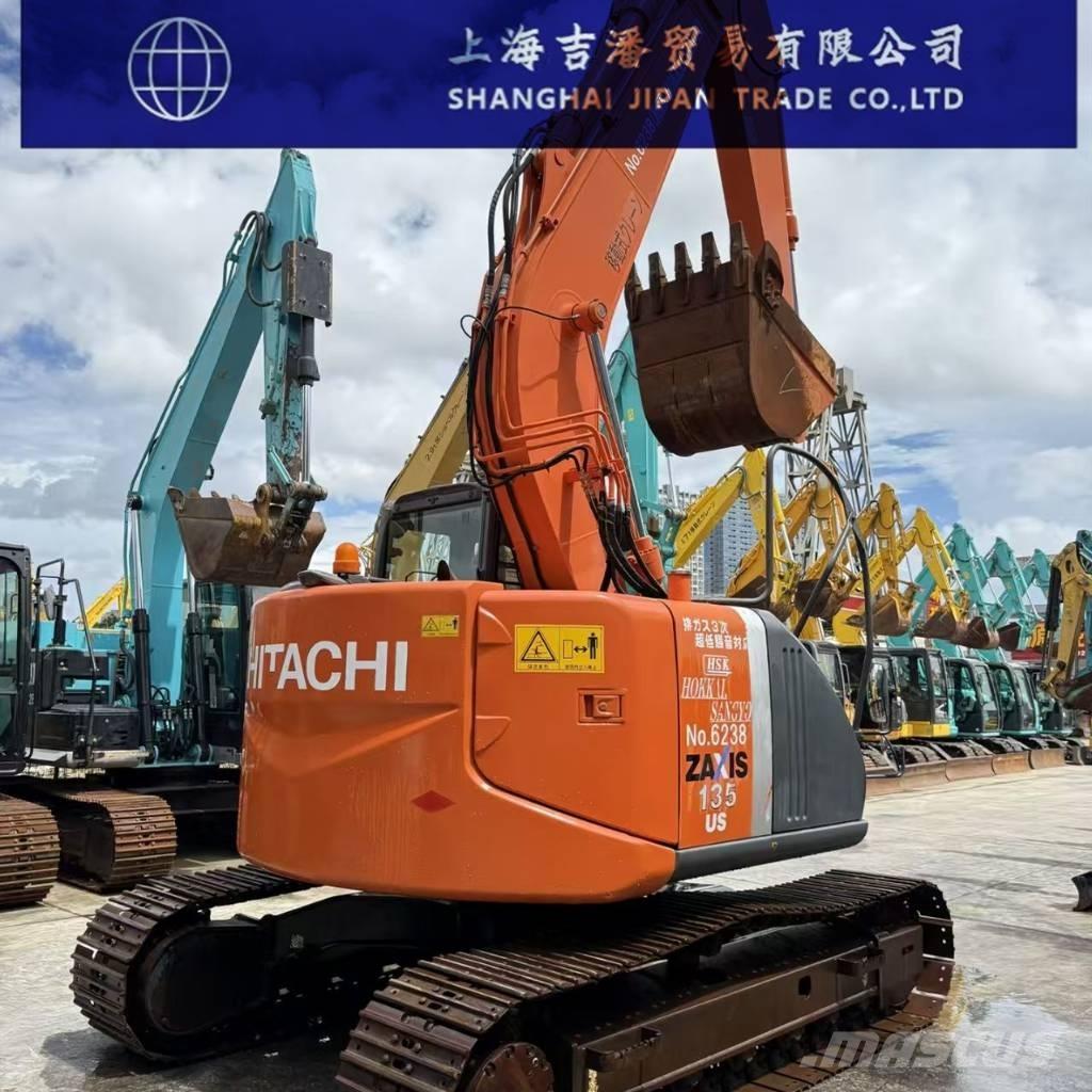 Hitachi ZX 135 Pásové rýpadlá