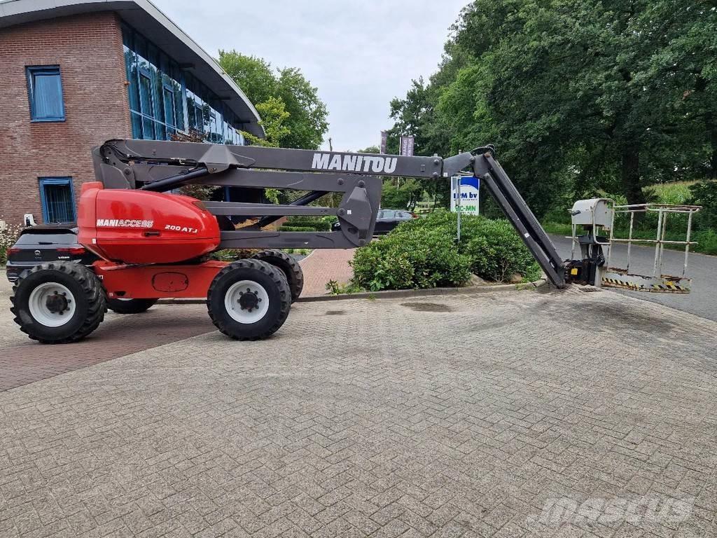 Manitou 200 ATJ Kĺbové plošiny