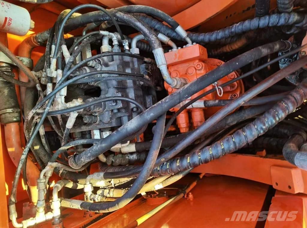 Doosan 150 W-7 Kolesové rýpadlá