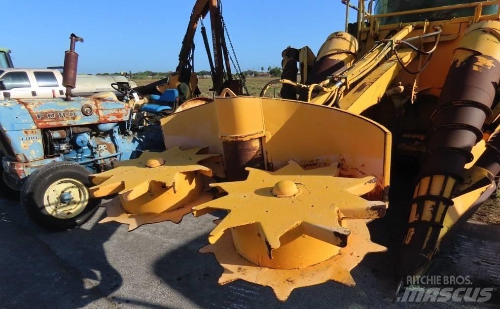 Cameco 3510 Kombinované zberacie stroje