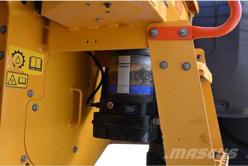 Volvo L90H Kolesové nakladače