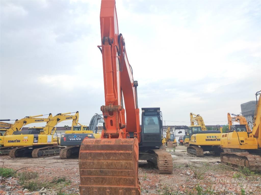 Hitachi ZX350H-3G Pásové rýpadlá
