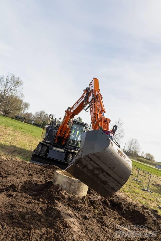 Hitachi ZX 150 W-7 Kolesové rýpadlá