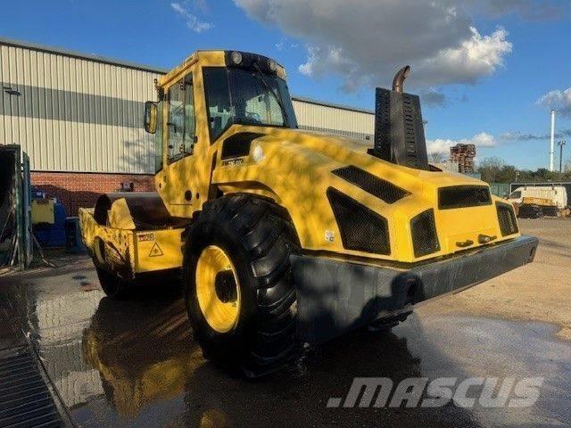Bomag BW 216 DH-4i Ťahačové valce