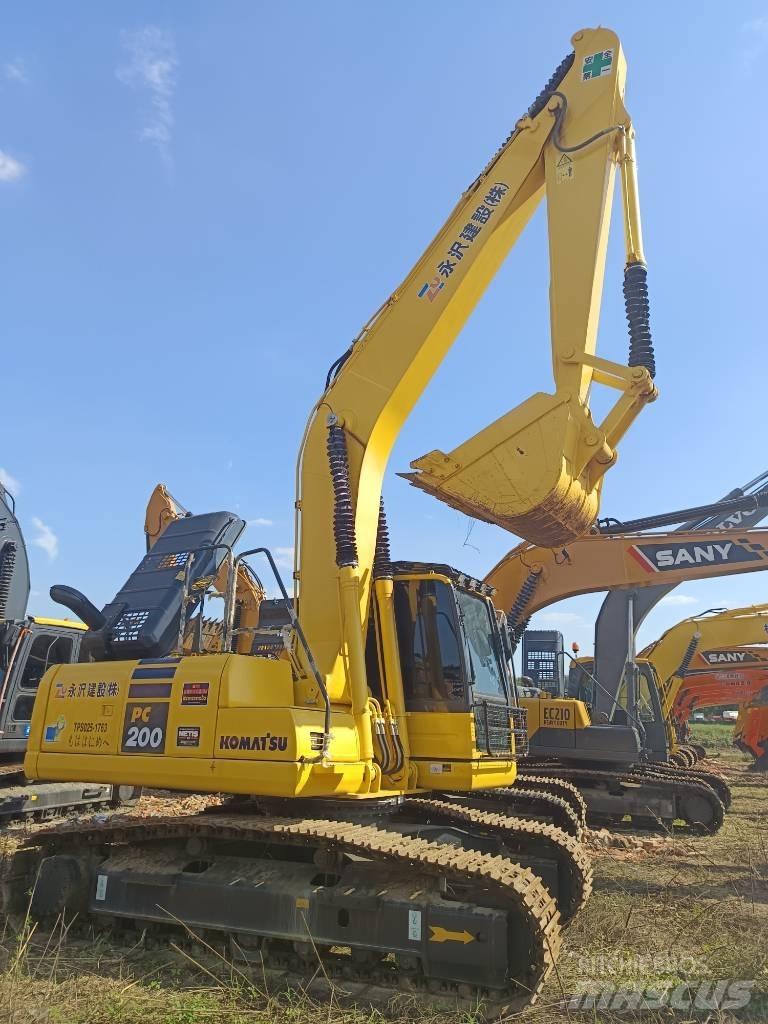 Komatsu PC 200 Pásové rýpadlá