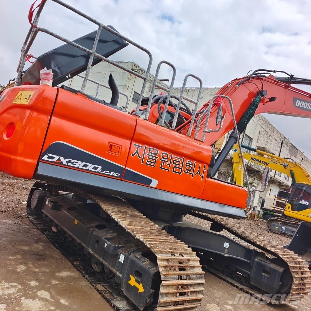 Doosan DX 300LC-9C Pásové rýpadlá