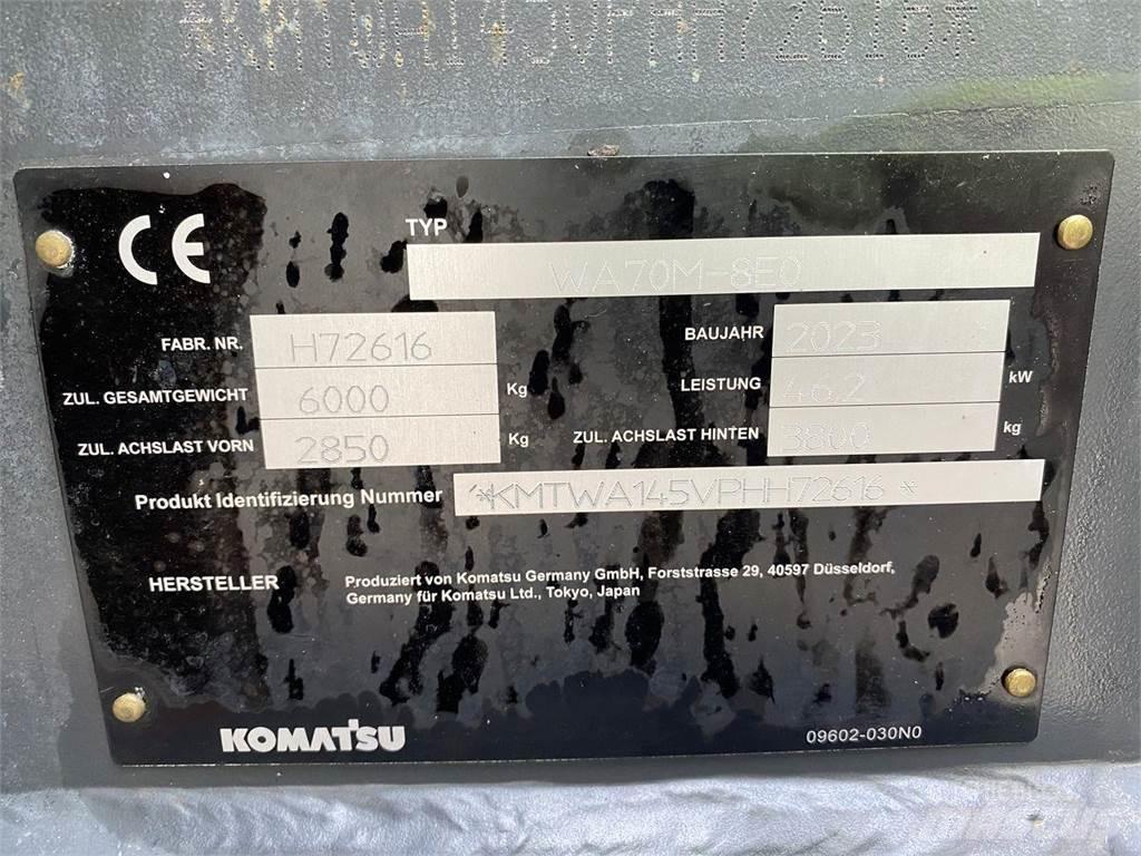 Komatsu WA70M-8EO Viacúčelové nakladače