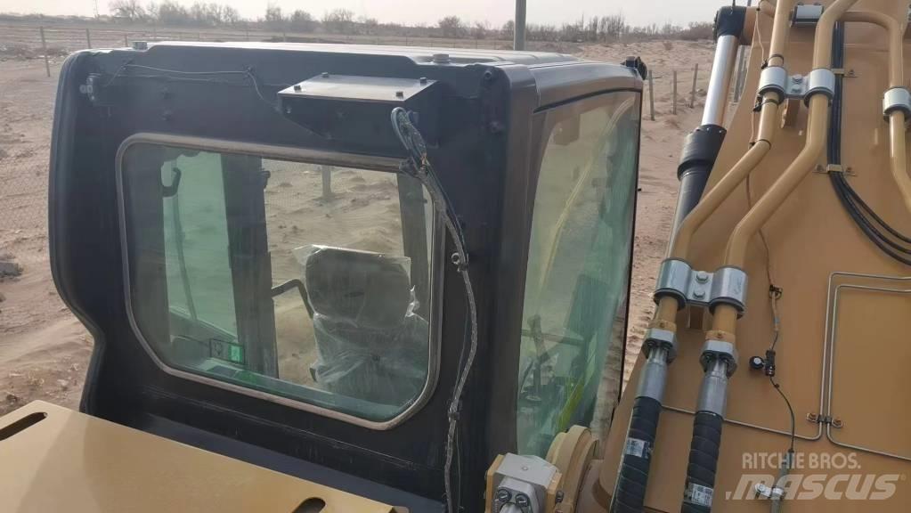 CAT 2022 CAT 350 Kolesové rýpadlá