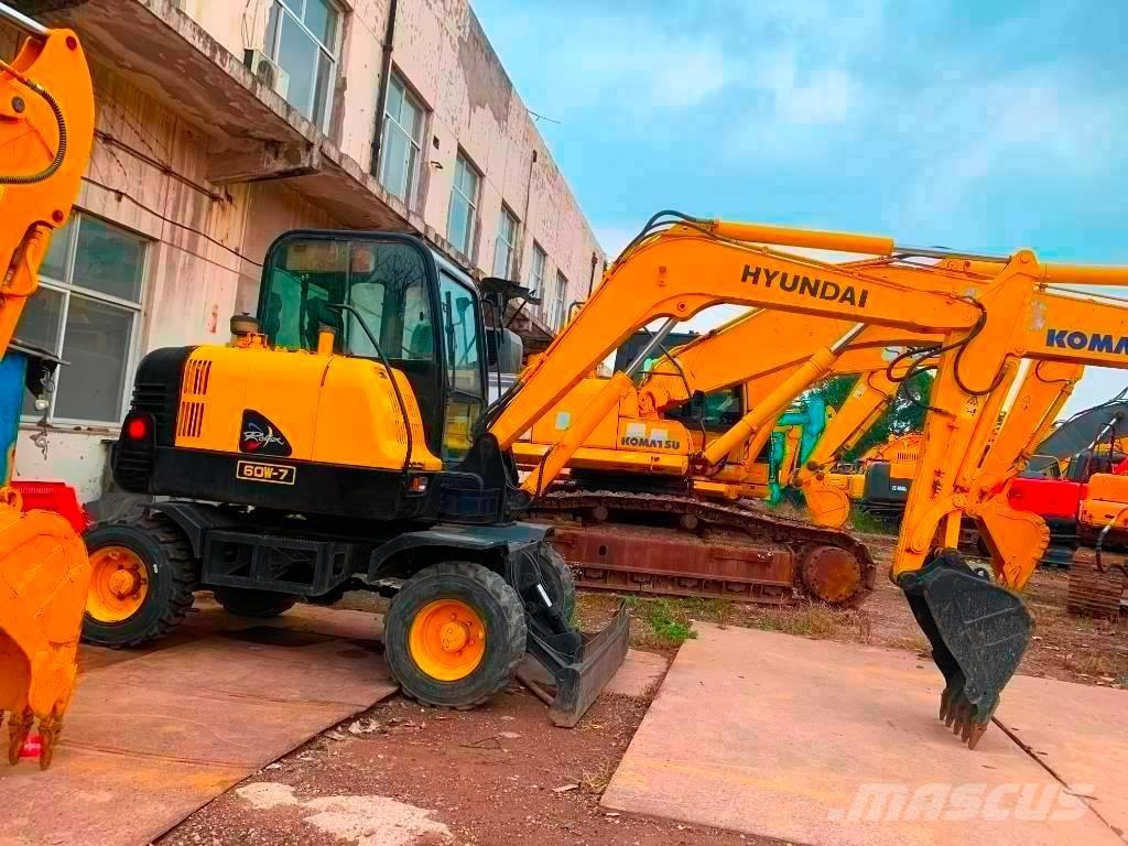 Hyundai Robex 60 W-7 Kolesové rýpadlá