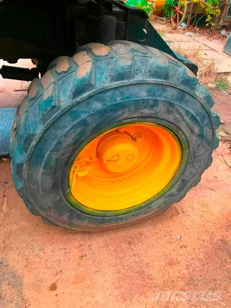 Hyundai Robex 60 W-7 Kolesové rýpadlá
