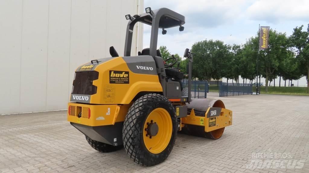 Volvo SD45B Ťahačové valce