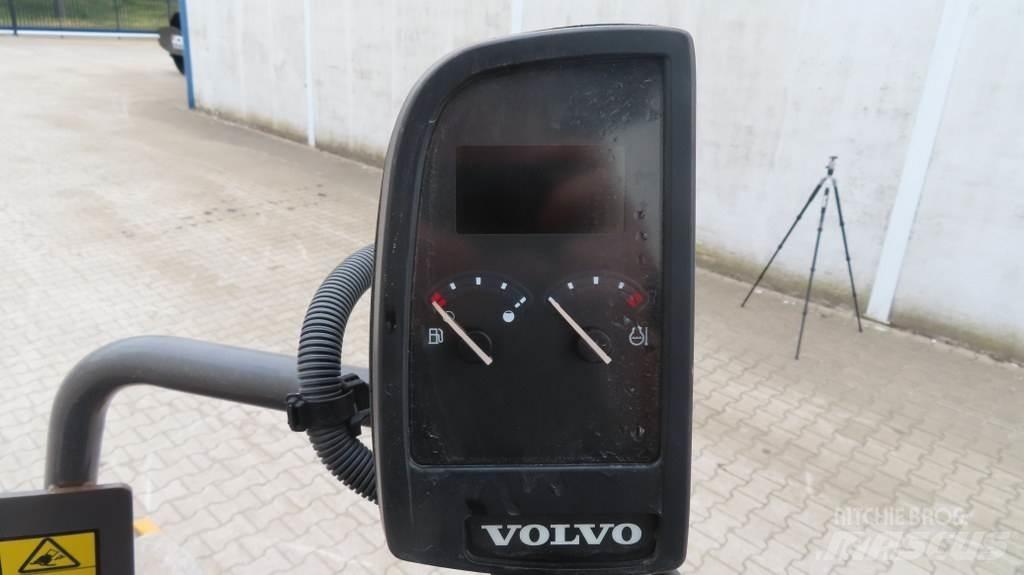 Volvo SD45B Ťahačové valce