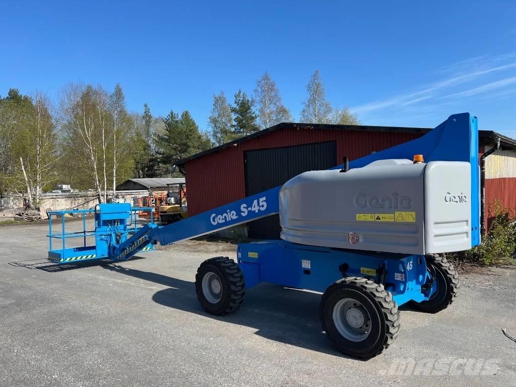 Genie S 45 Kĺbové plošiny